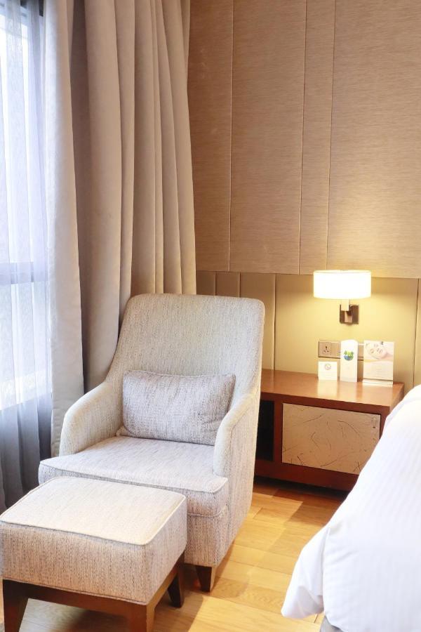 Ascott Raffles *