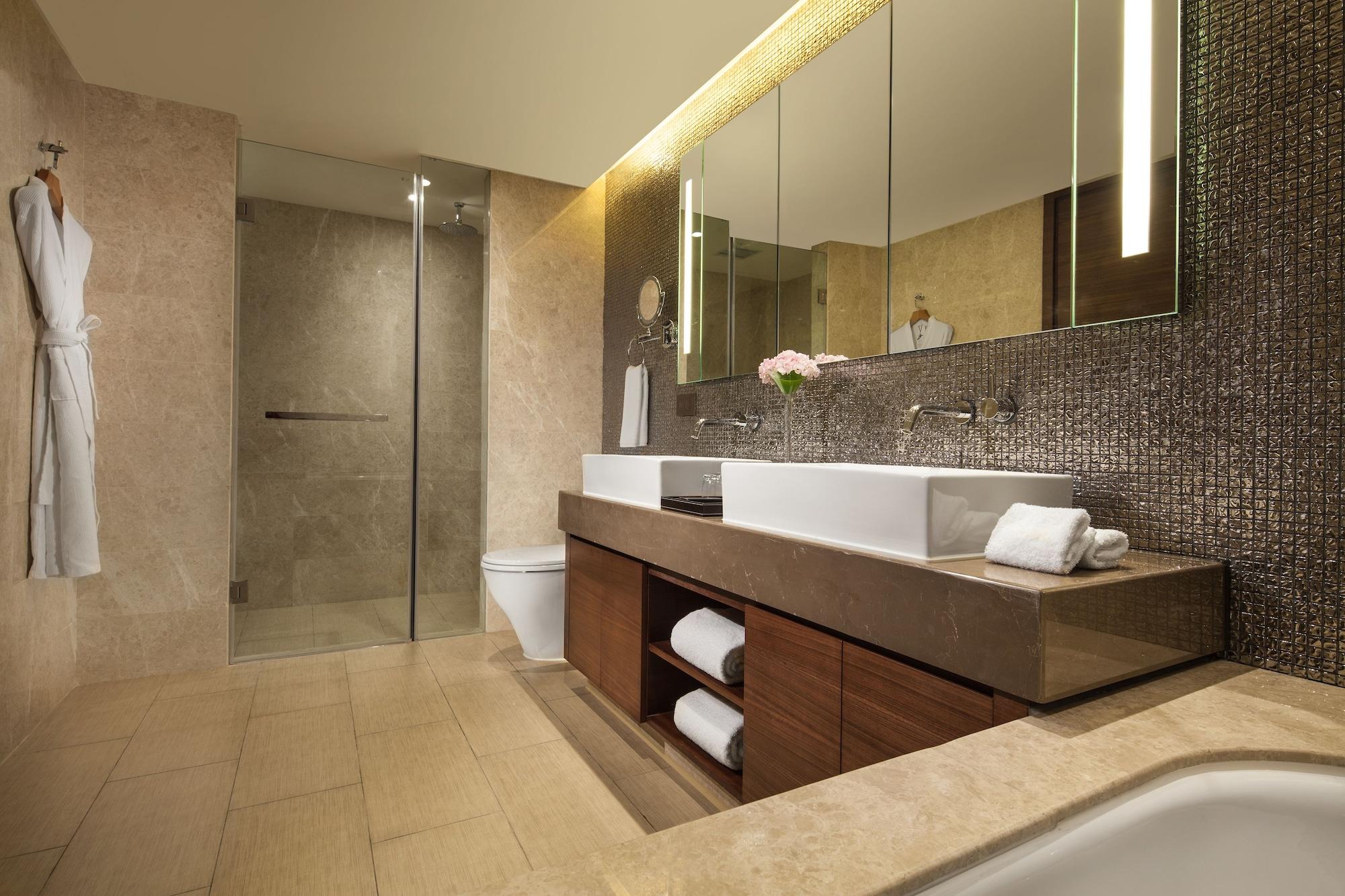 Ascott Raffles *